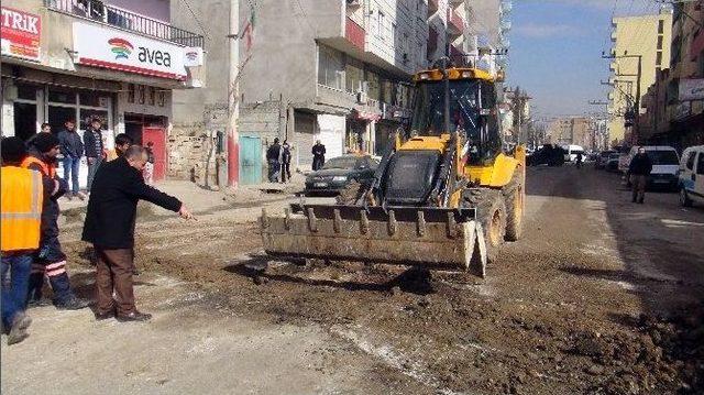 Patlayıcı Şüphesi Kanal Kazdırdı