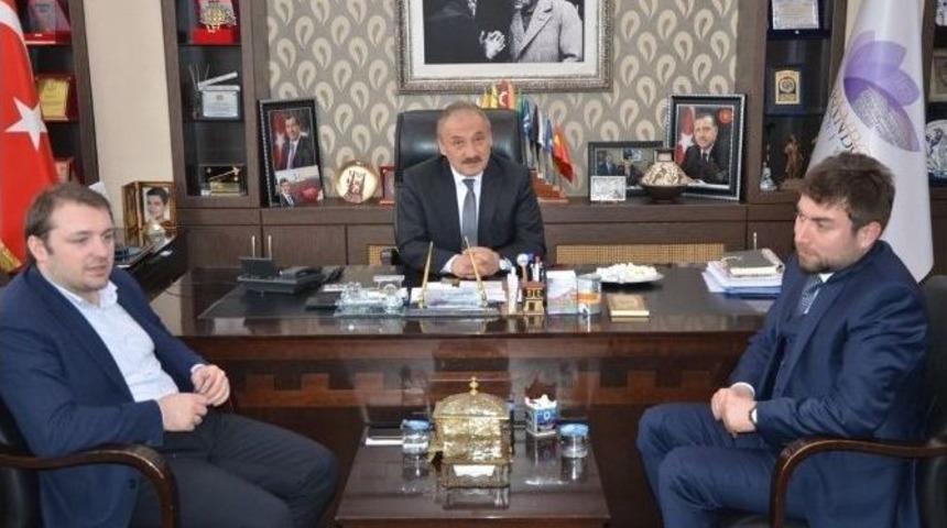 Ak Parti Gen&ccedil;lik Kolları Genel Başkanı Melih Ecertaş Başkan Vekili Aydın&rsquo;ı Ziyaret Etti