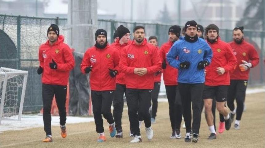 Eskişehirspor Lige Verilen Arayı Antrenman Yaparak Değerlendirdi