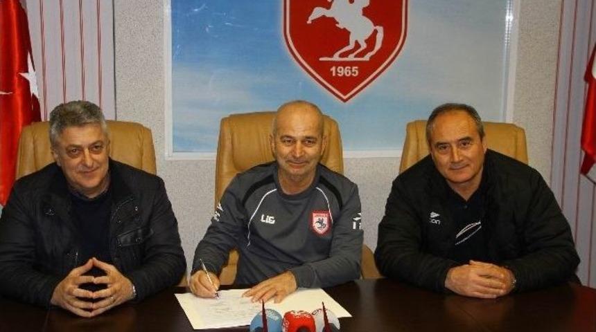 Samsunspor&rsquo;un Yeni Hocası, Engin Korukır