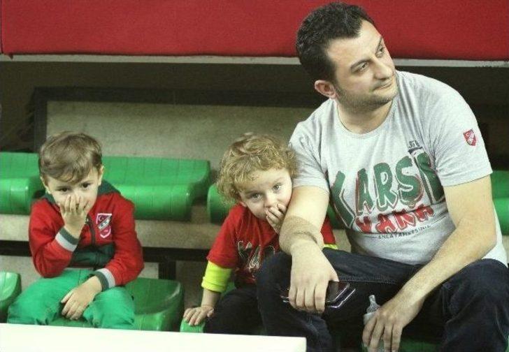 Pınar Karşıyaka - Beşiktaş Sompo Japan Maçında Olaylar Çıktı G5