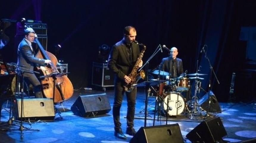 Nil&uuml;fer Caz Konserleri