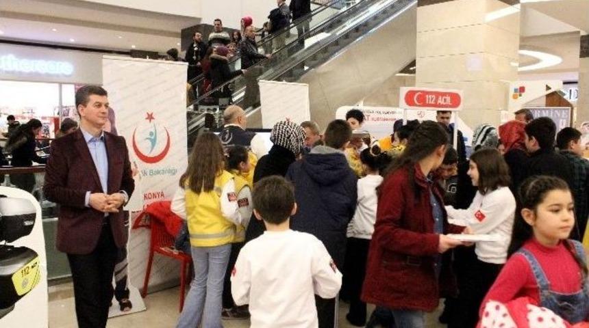 Konya 112 Acil Ekipleri Avm&rsquo;de Stant A&ccedil;tı