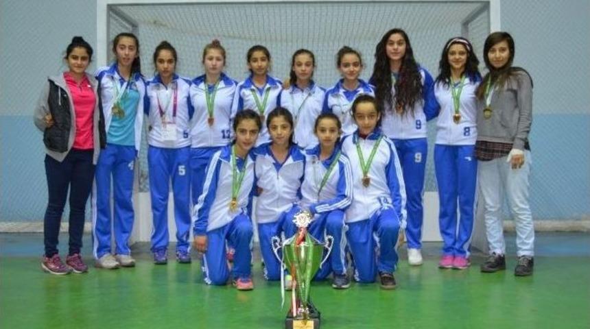 Hokey Heyecanı Son Buldu