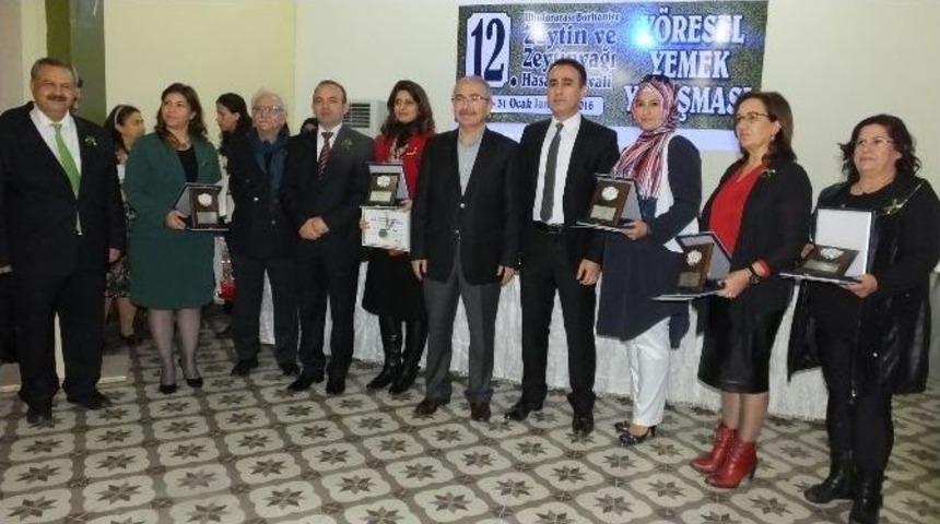 Burhaniye&rsquo;de En G&uuml;zel Zeytinyağlı Yemeği Yapmak İ&ccedil;in Yarıştılar