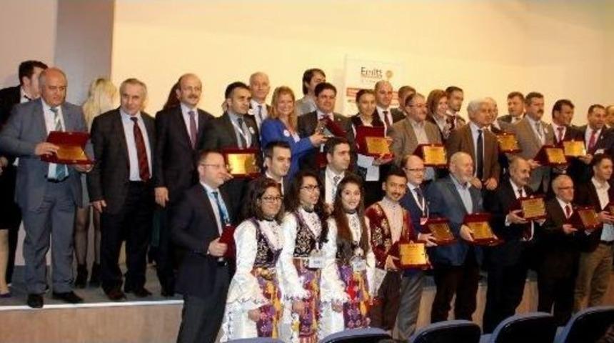 Iğdır&rsquo;a &rsquo;en İyi Tanıtım Stant Dekoru&rsquo; &Ouml;d&uuml;l&uuml;