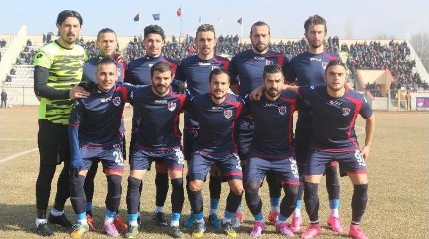 Niğde Belediyespor Evinde Kazandı