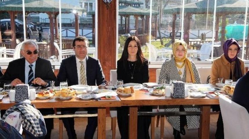 Akademisyenler &lsquo;atakum&rsquo; İ&ccedil;in Buluşuyor