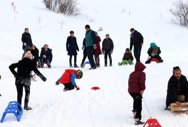 Palandöken’de Kızak Keyfi