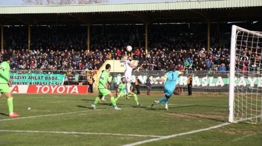 Bodrumspor, Sakaryaspor İle Golsüz Berabere Kaldı