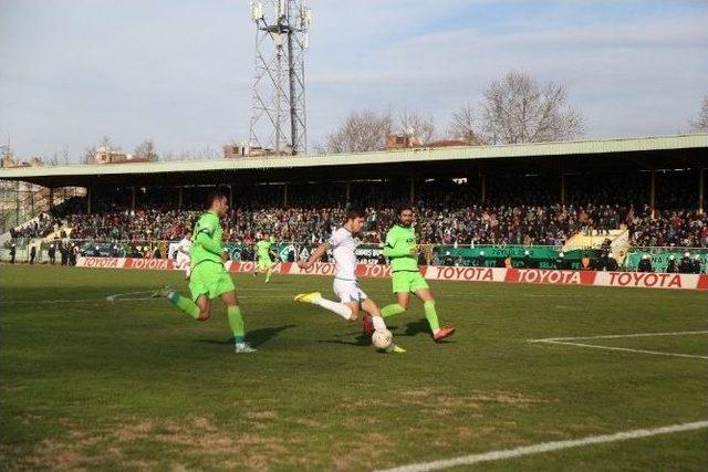 Bodrumspor, Sakaryaspor İle Golsüz Berabere Kaldı