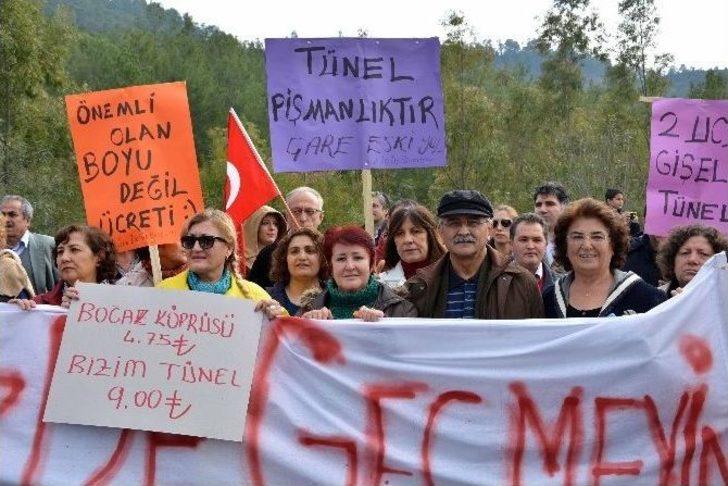 Göcek Tüneli’ndeki Geçiş Ücreti Protesto Edildi G3