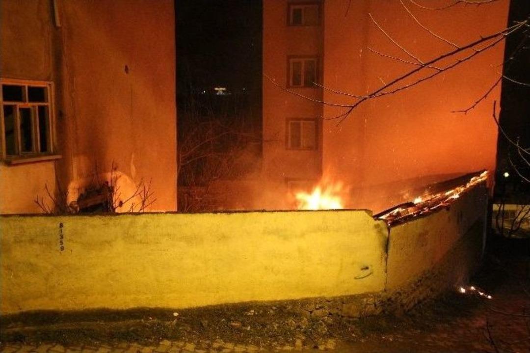 &Ouml;nce Metruk Ev, Sonra K&ouml;m&uuml;rl&uuml;ğ&uuml; Yandı