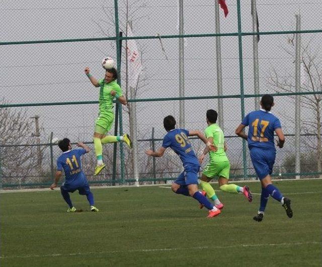 Manisa Büyükşehir Belediyespor Derince’ye Geçit Vermedi