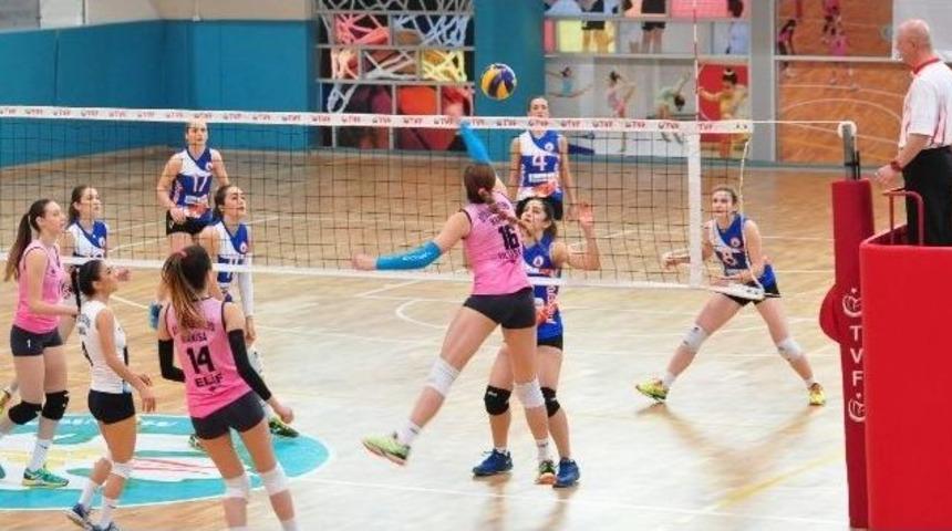 Sultanlar İstanbul B&uuml;y&uuml;kşehir Belediyespor İle Karşılaştı