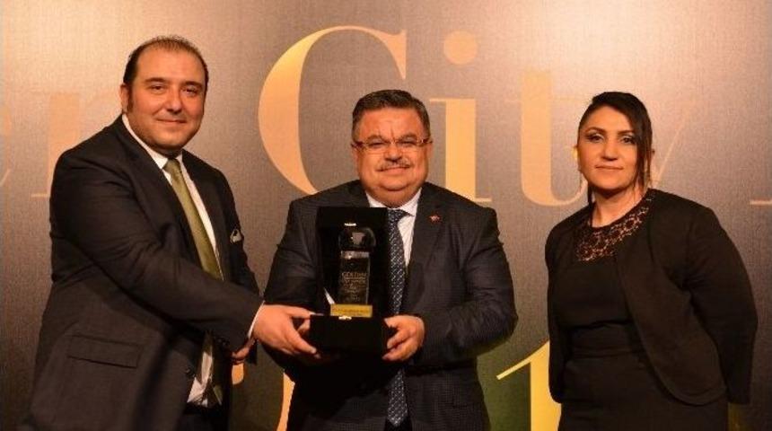 Başkan Yağcı &ldquo;golden City Awards 2016&rdquo; Yılının En İyi İl Belediye Başkanı Se&ccedil;ildi
