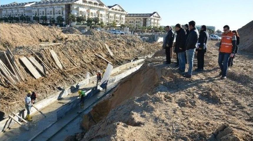 Dsi B&ouml;lge M&uuml;d&uuml;r&uuml; &Ouml;zg&uuml;r İnşaatları İnceledi