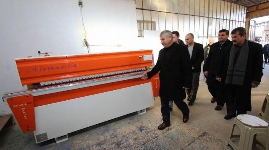 Saruhanlı&rsquo;da Kosgeb Desteğiyle Marangoz At&ouml;lyesi A&ccedil;ıldı