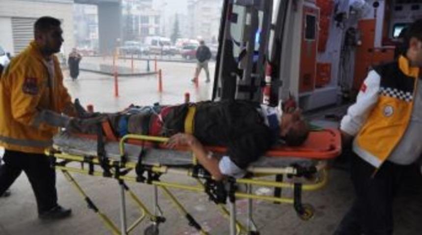 Asans&ouml;r Boşluğuna D&uuml;şen İş&ccedil;i Ağır Yaralandı