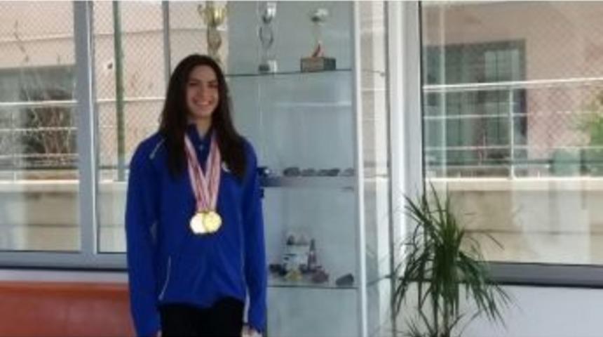 G&uuml;&ccedil; Koleji&rsquo;nin Y&uuml;zme Başarısı