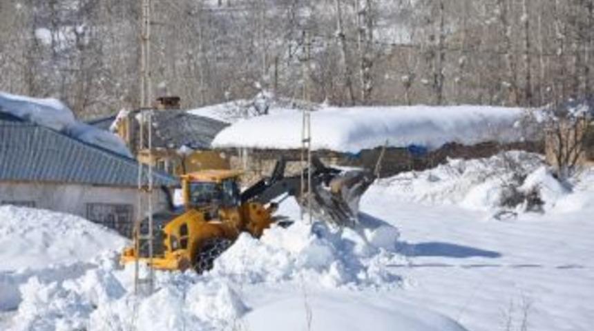 Hakkari&rsquo;de Karla M&uuml;cadele &Ccedil;alışması