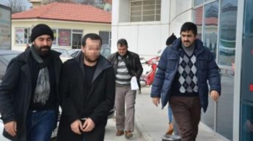 3 Ayrı Su&ccedil;tan Aranan Şahıs Tutuklandı