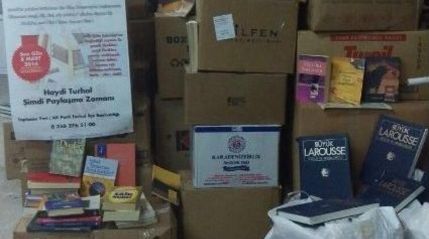 Şırnak&rsquo;ta Pkk&rsquo;nın Yaktığı K&uuml;t&uuml;phane İ&ccedil;in Kampanya
