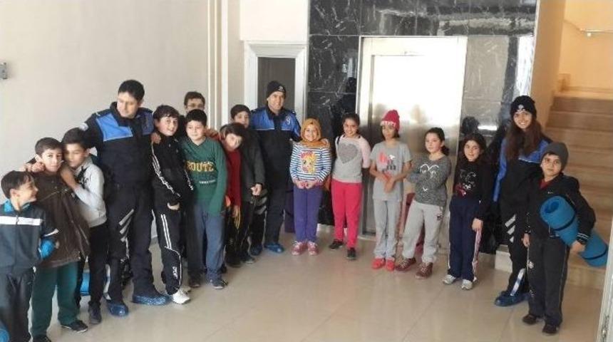 Toplum Destekli Polislik Şube M&uuml;d&uuml;rl&uuml;ğ&uuml;&rsquo;n&uuml;n Faaliyetleri S&uuml;r&uuml;yor