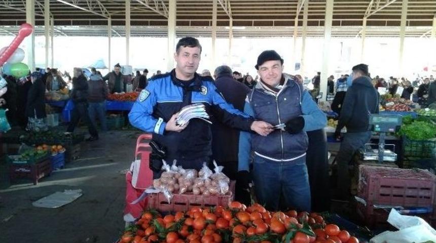 Toplum Destekli Polis&rsquo;ten Vatandaşa Broş&uuml;r Ve Afişli Dolandırıcılık Uyarısı