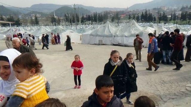 Bayırbucak&rsquo;tan Ka&ccedil;ış S&uuml;r&uuml;yor 2