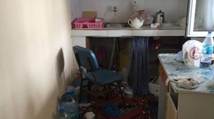 Hırsızlığın Bu Kadarı Da Pes Dedirtti