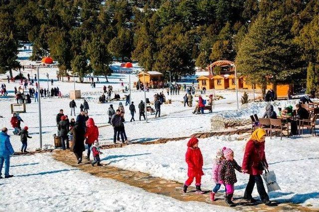 Bağbaşı Yaylası’na Ziyaretçi Akını