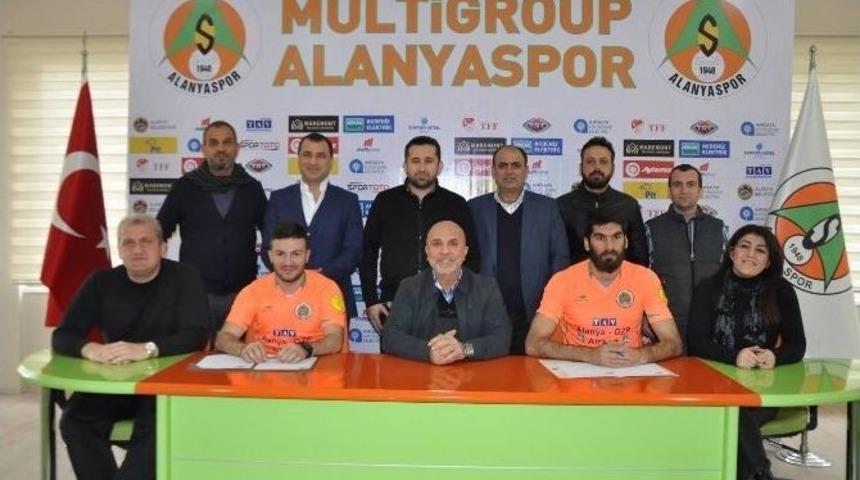 &Ouml;zg&uuml;r &Ccedil;ek Ve Z&uuml;lk&uuml;f &Ouml;zer Alanya&rsquo;da