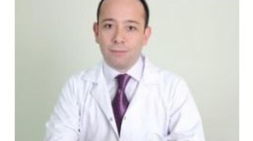 N&ouml;roloji Uzmanı &Ouml;zt&uuml;rk, Baş Ağrısına Dikkat &Ccedil;ekti