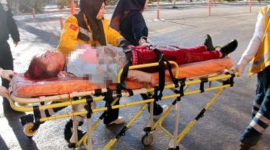 Silahlı Saldırıda Yaralanan Kadın, Yaşam M&uuml;cadelesini Kaybetti