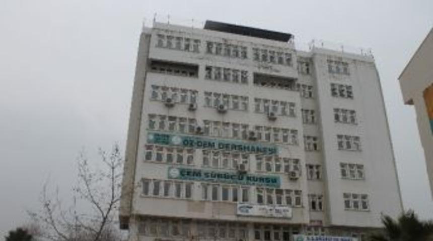 Osmaniye&rsquo;de 3 Eski &Ouml;zel İdare Binası Yıkılıyor