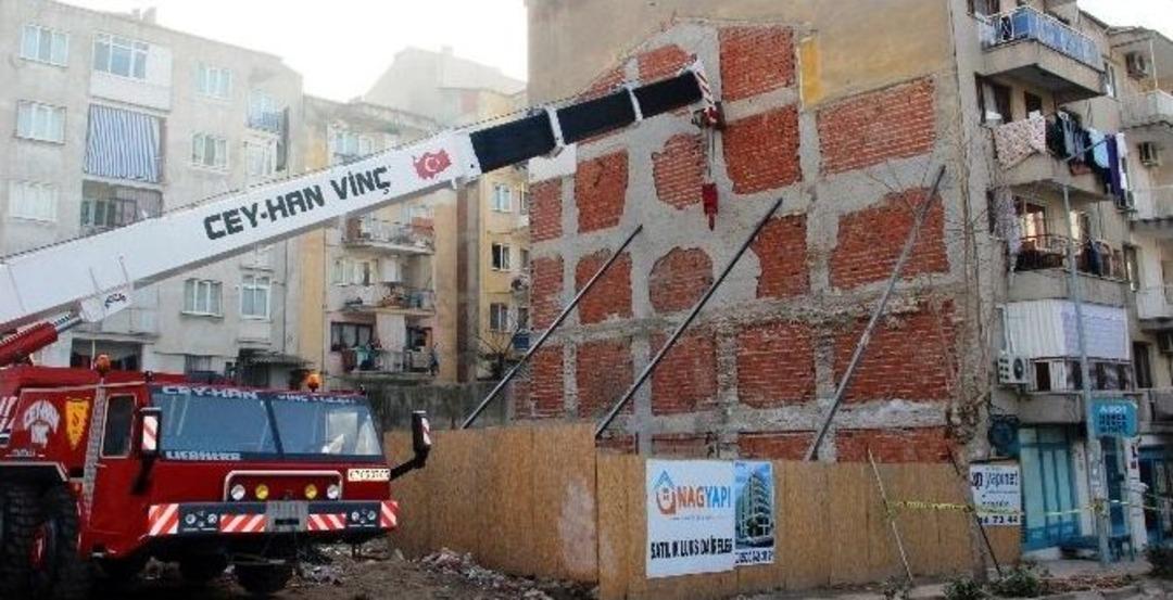 Temeli Kayan Beş Katlı Binaya Vin&ccedil;li &Ouml;nlem