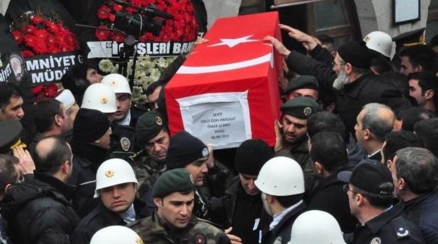 Sivas Şehidini Son Yolculuğuna Tekbirlerle Uğurladı