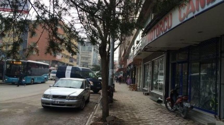 Somalı Esnafın Mağduriyetini B&uuml;y&uuml;kşehir Giderdi
