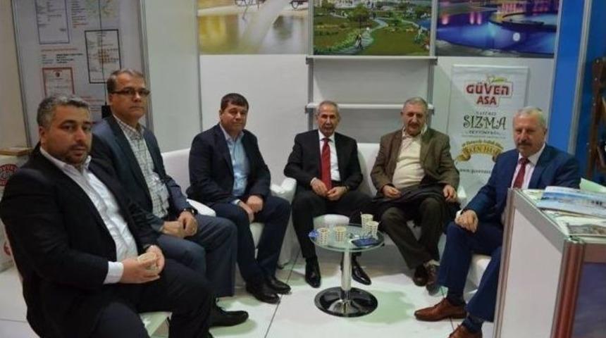 G&ouml;me&ccedil; En Sempatik Stand Se&ccedil;ildi