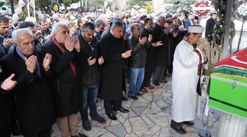Eski Uşak Milletvekili Hasan Karakaya, Son Yolculuğuna Uğurlandı