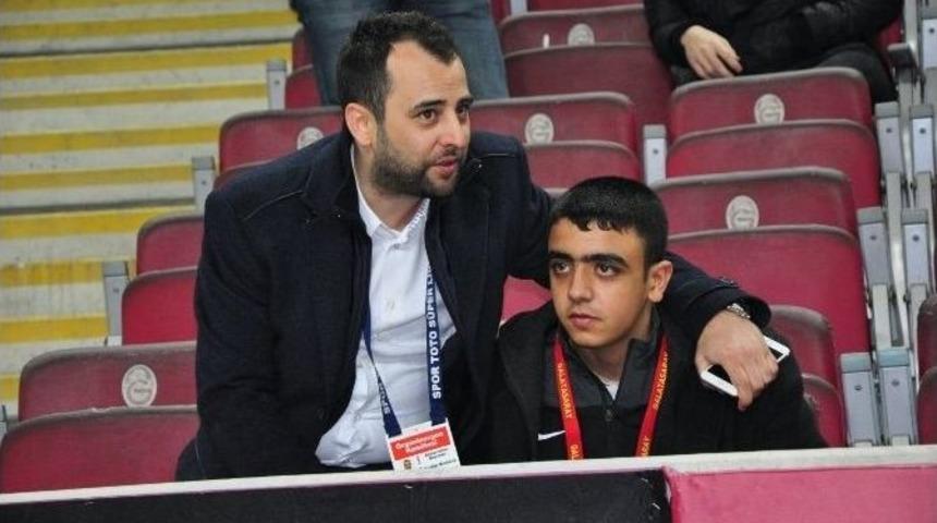 O Taraftar, Hayalini Ger&ccedil;ekleştirdi