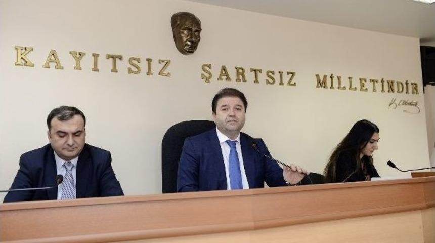 Mustafa Ko&ccedil; Ve Kamer Gen&ccedil; Belediye Meclisi&rsquo;nde Anıldı