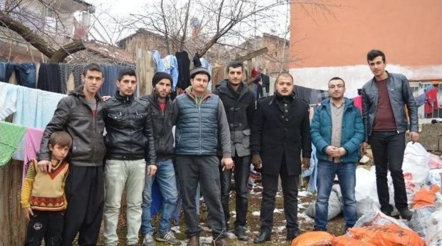 Ak Parti Yeşilyurt İl&ccedil;e Gen&ccedil;lik Kolları&rsquo;ndan, Suriyeli Ailelere Yardım