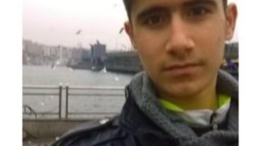 Adana’da Korsan Gösteride Çatışma