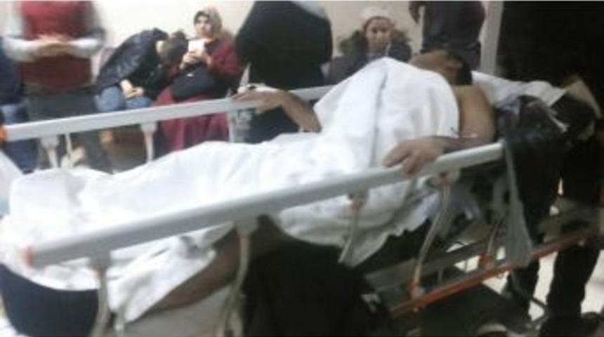 K&uuml;&ccedil;&uuml;k&ccedil;ekmece&rsquo;de Kıraathaneye Silahlı Saldırı: 4 Yaralı