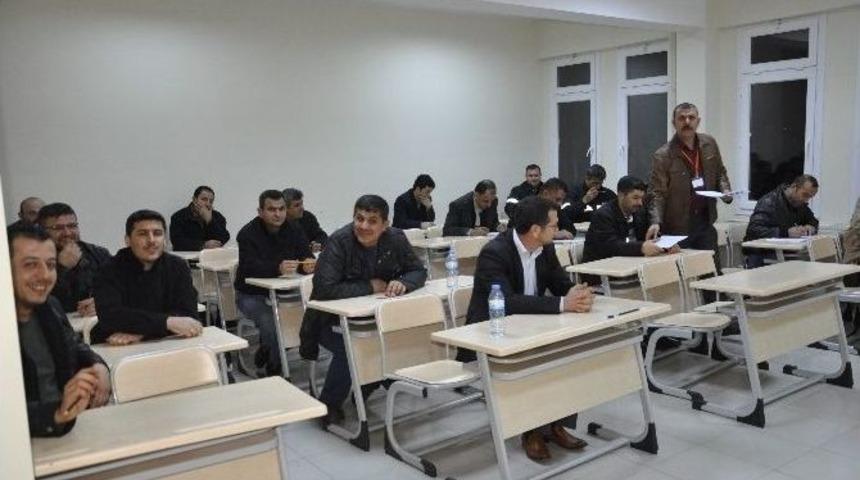 İsdemir&rsquo;de 830 İş&ccedil;iye Mesleki Eğitim Belgesi