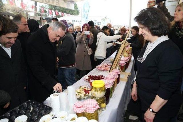 Kemerburgazlı Turşuculardan Başkan Aydın’a Teşekkür