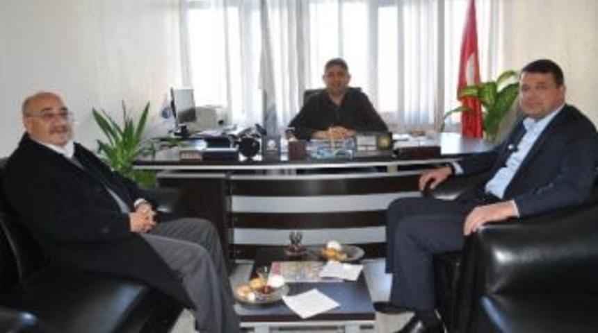 Başkan Turgut Minib&uuml;s&ccedil;&uuml;ler Odasını Ziyaret Etti