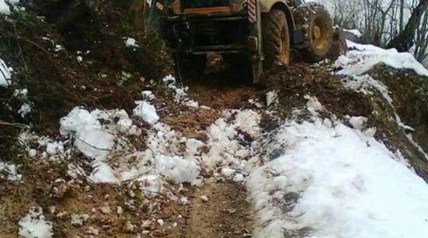 Heyelan Sonu&ccedil;u Kapanan Yollar Ulaşıma A&ccedil;ıldı